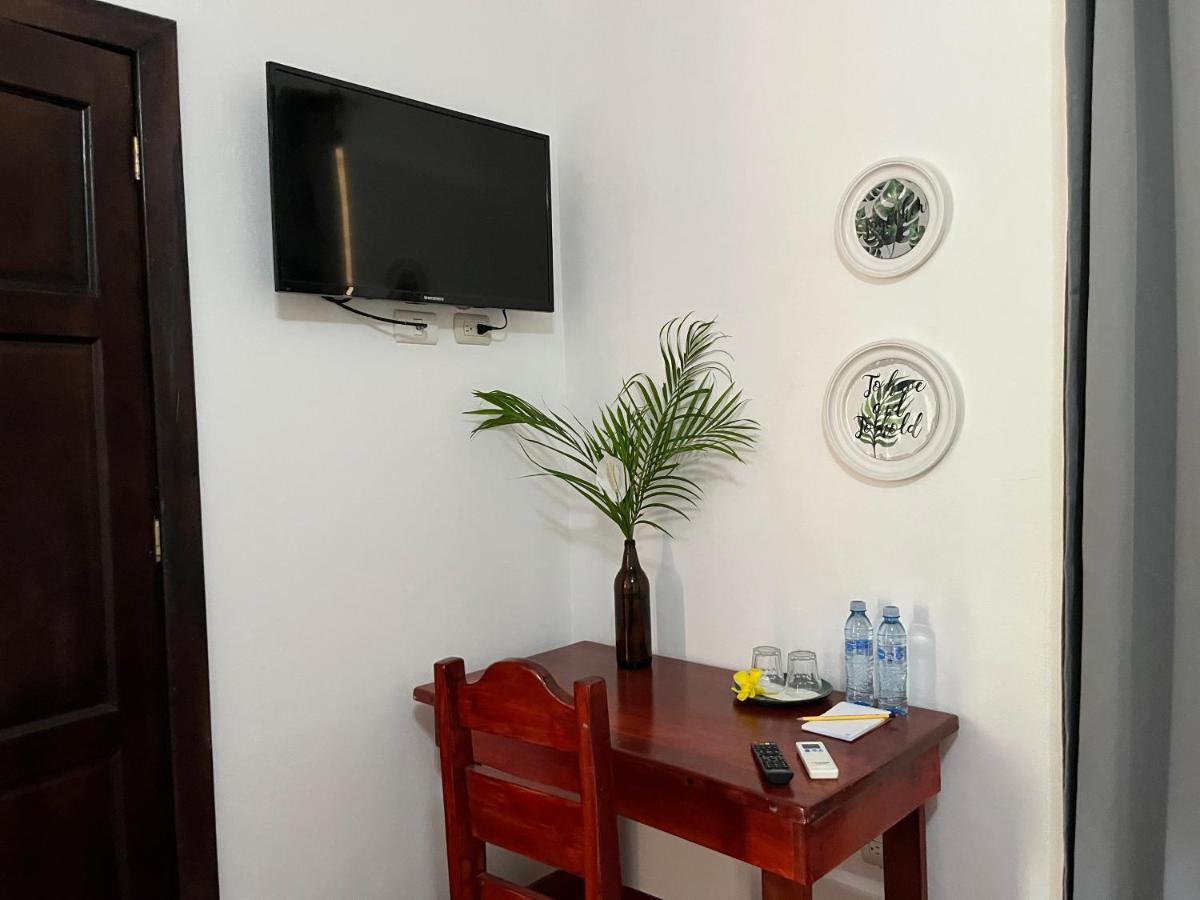 Bed and Breakfast La Jungla Puerto Carrillo Zewnętrze zdjęcie