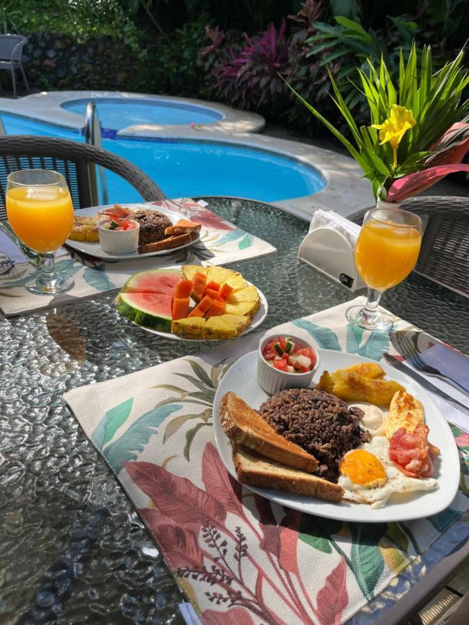 Bed and Breakfast La Jungla Puerto Carrillo Zewnętrze zdjęcie